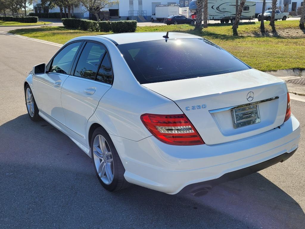 2013 Mercedes-Benz C-Class - $13,650