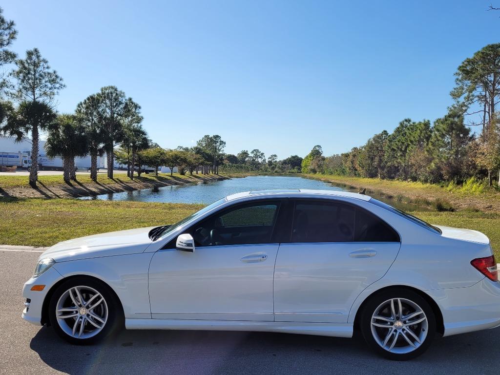 2013 Mercedes-Benz C-Class - $13,650