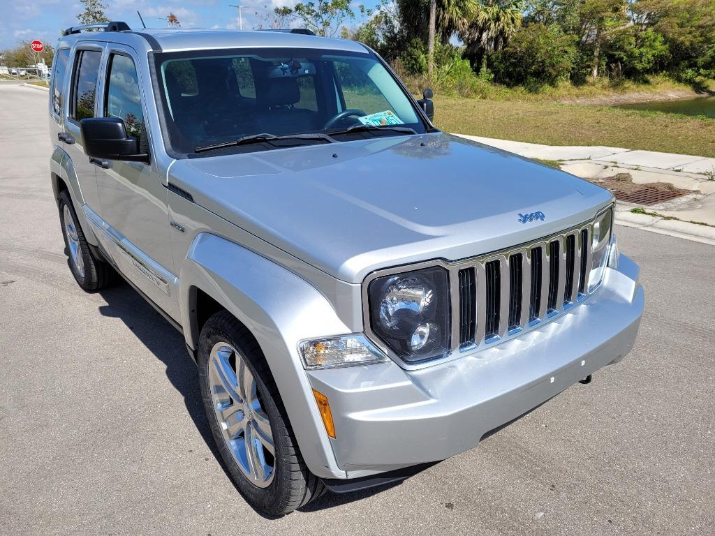 2012 Jeep Liberty - $15,950