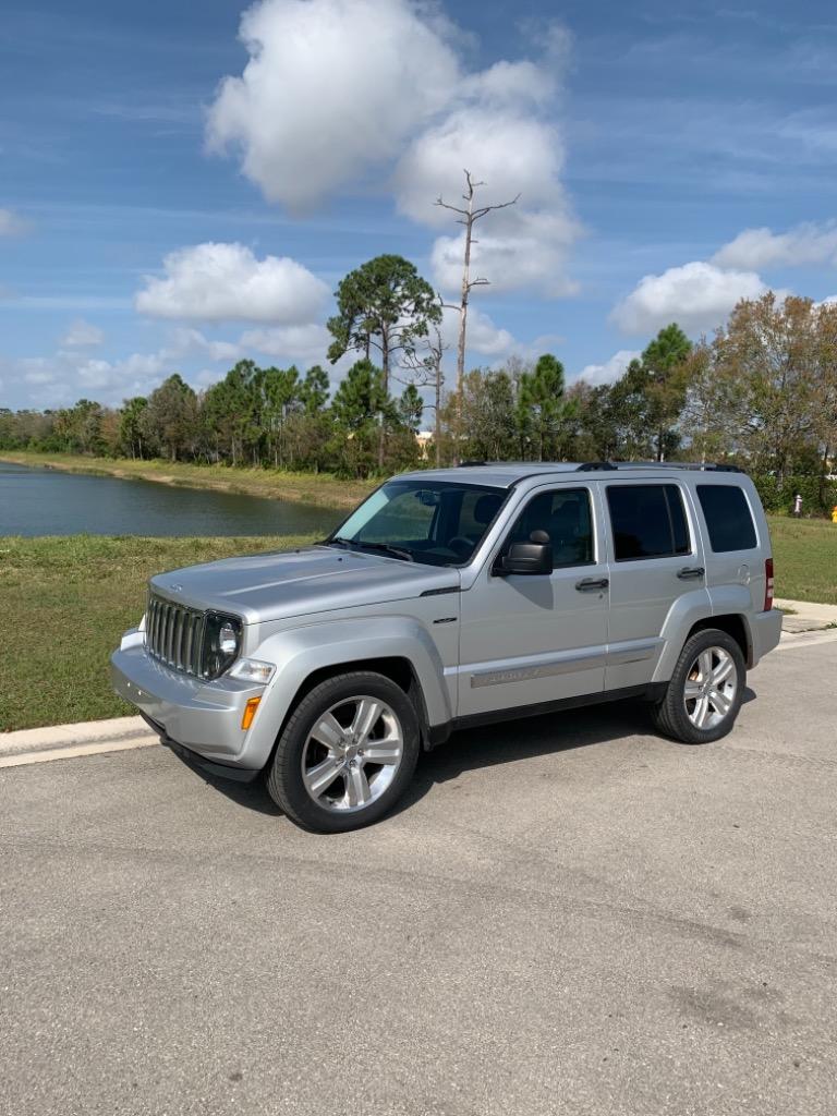 2012 Jeep Liberty - $15,950