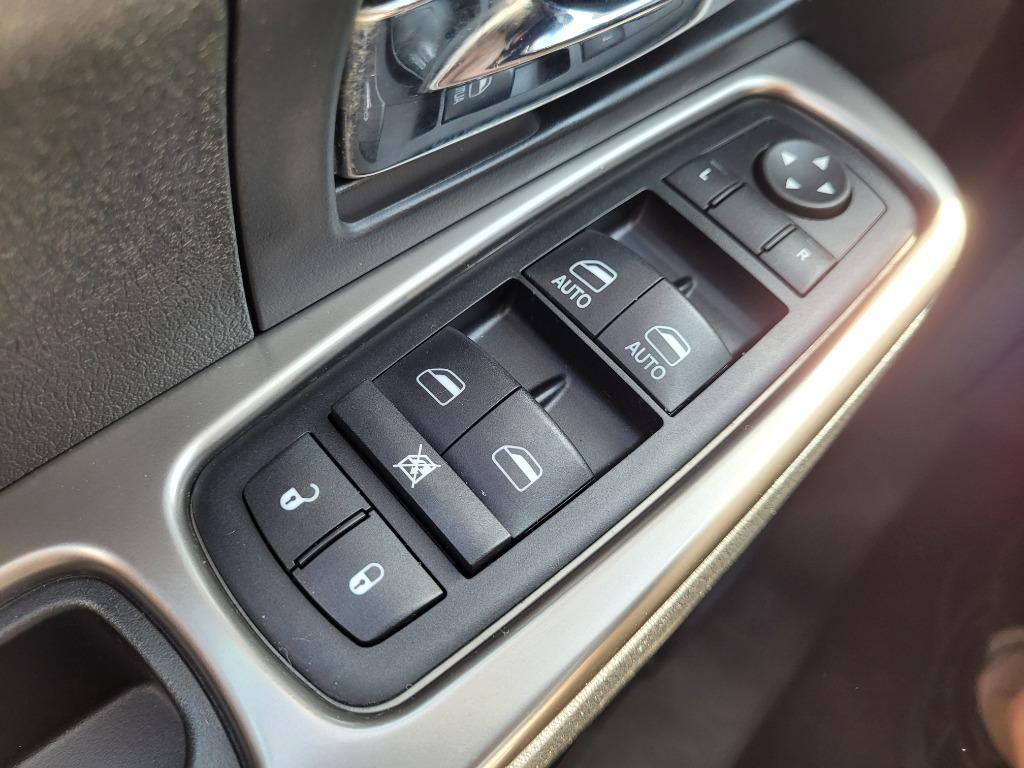 2012 Jeep Liberty - $15,950