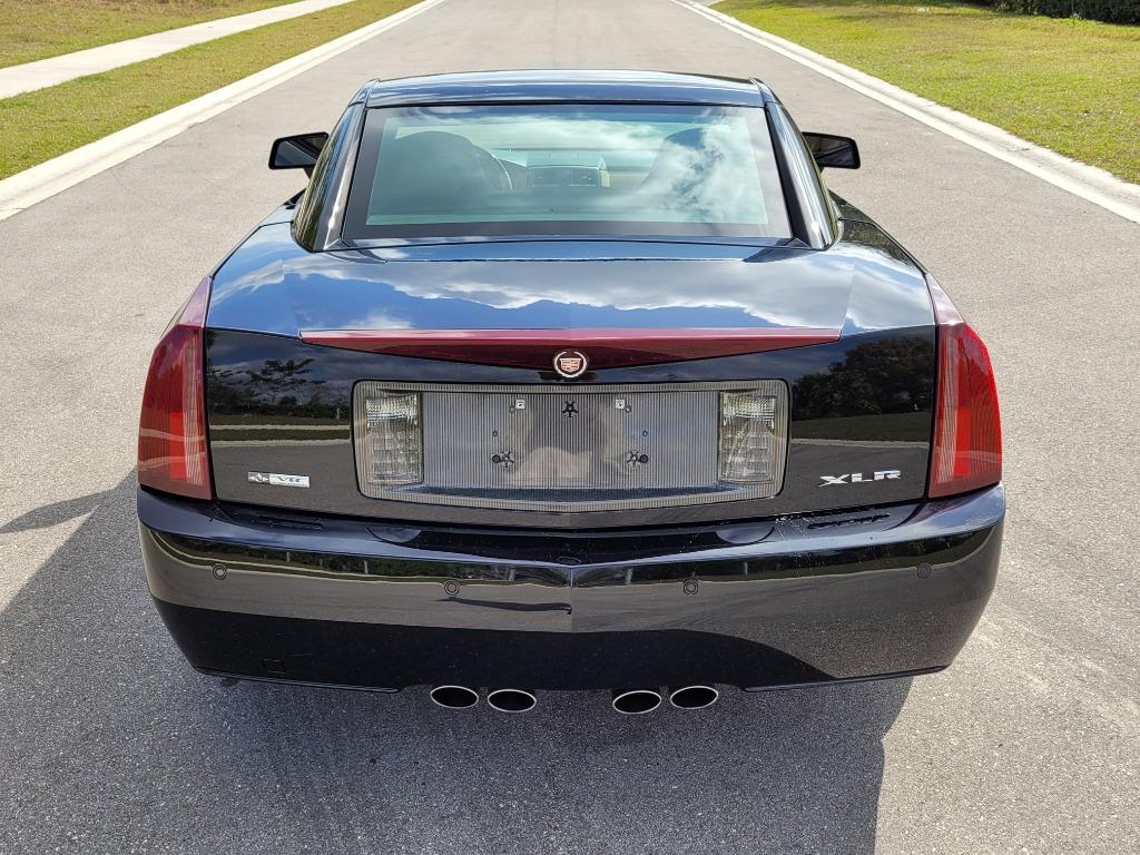 2007 Cadillac XLR - $26,550