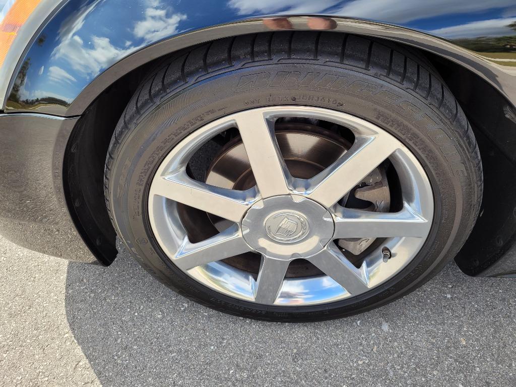 2007 Cadillac XLR - $26,550