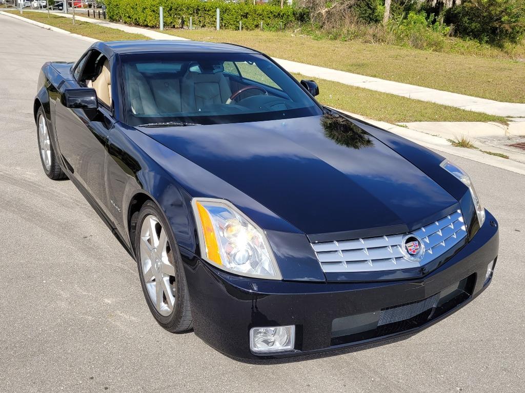 2007 Cadillac XLR - $26,550