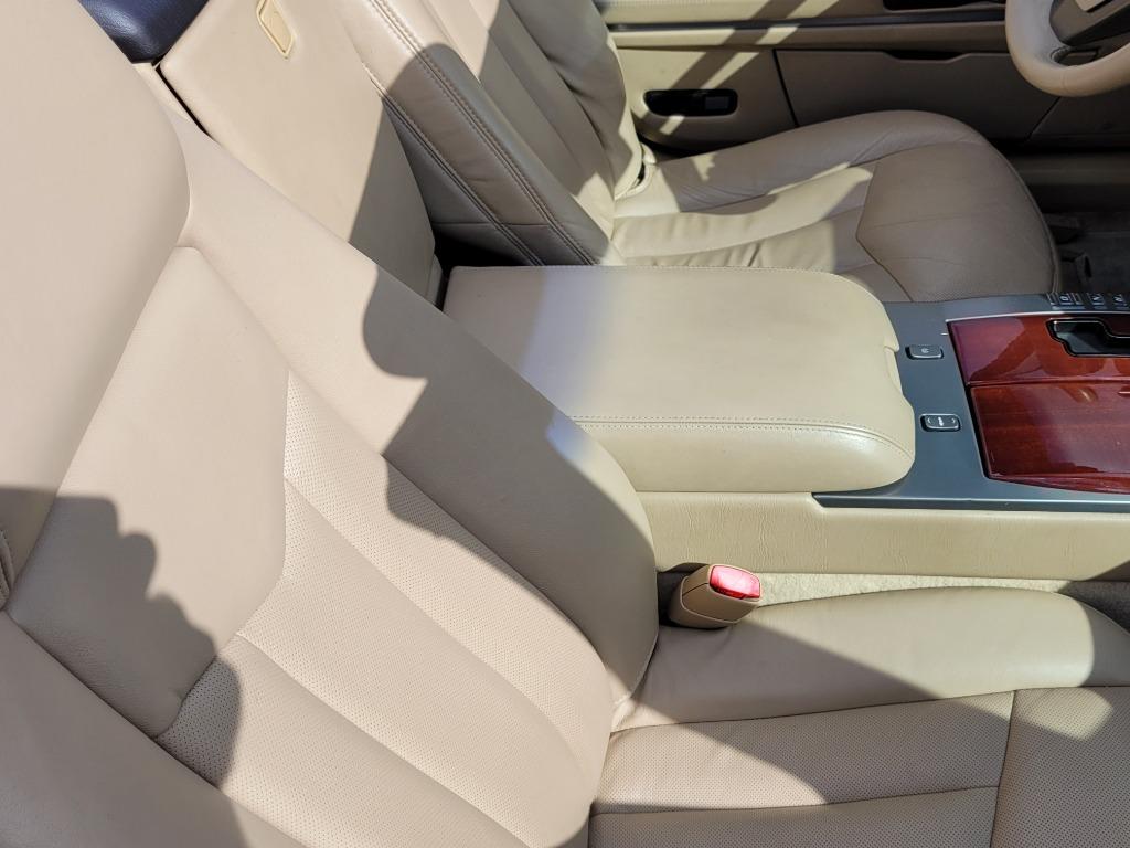 2007 Cadillac XLR - $26,550