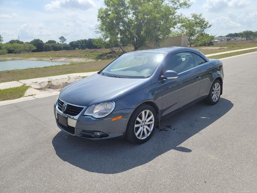 2008 Volkswagen Eos - $11,250