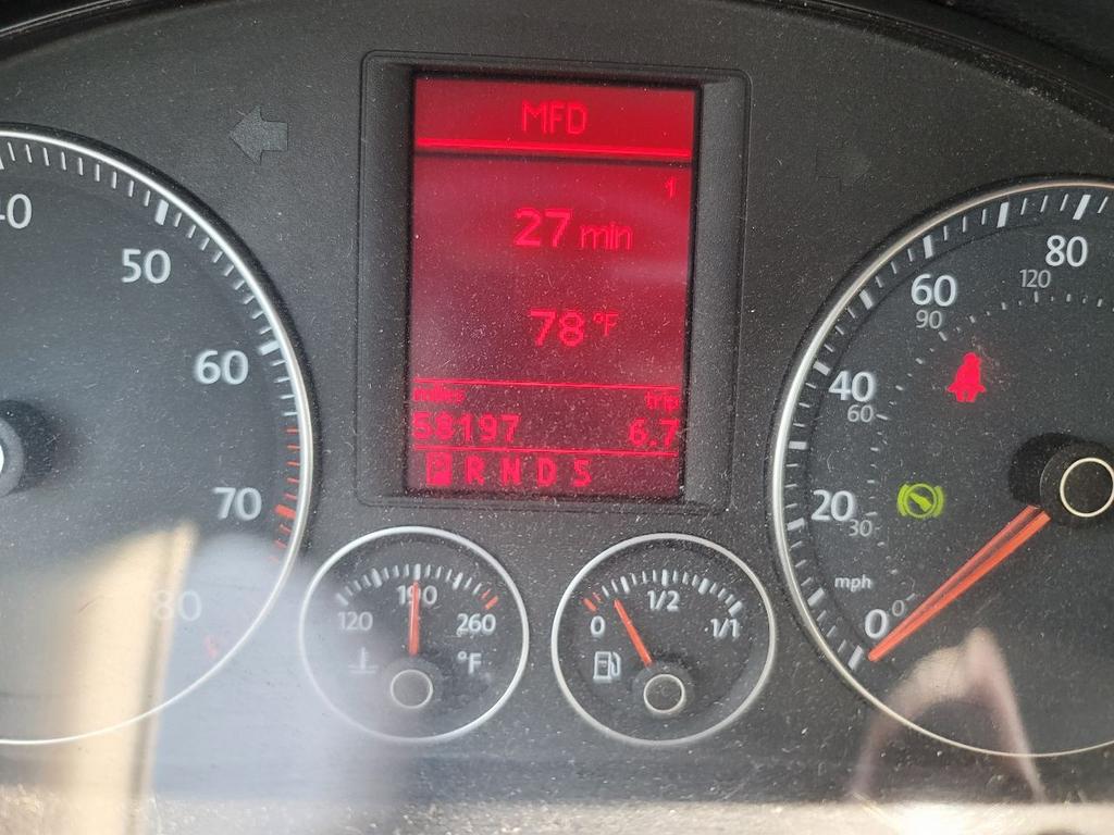 2008 Volkswagen Eos - $11,250
