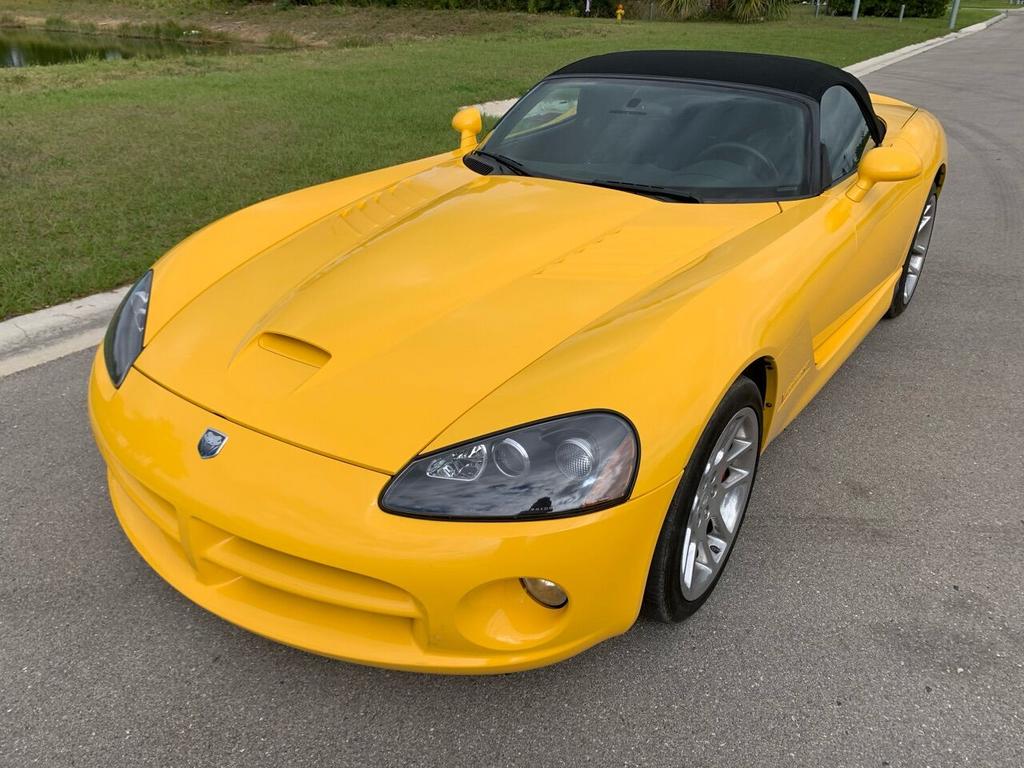 2005 Dodge Viper - $57,550