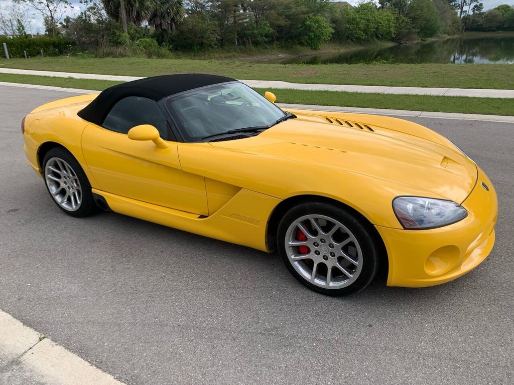 2005 Dodge Viper - $57,550