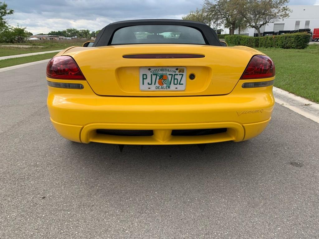2005 Dodge Viper - $57,550