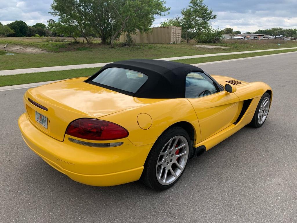 2005 Dodge Viper - $57,550
