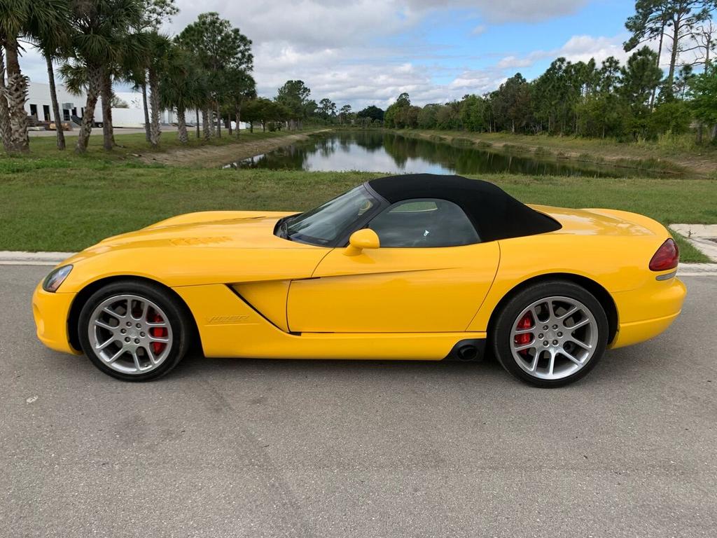 2005 Dodge Viper - $57,550