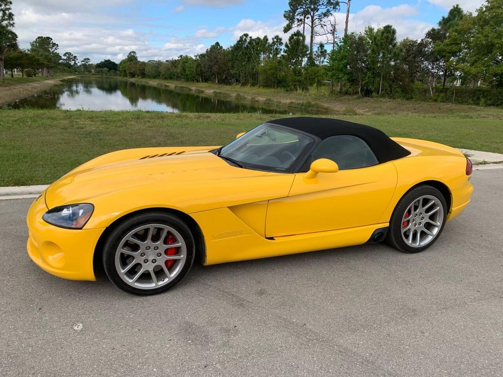 2005 Dodge Viper - $57,550
