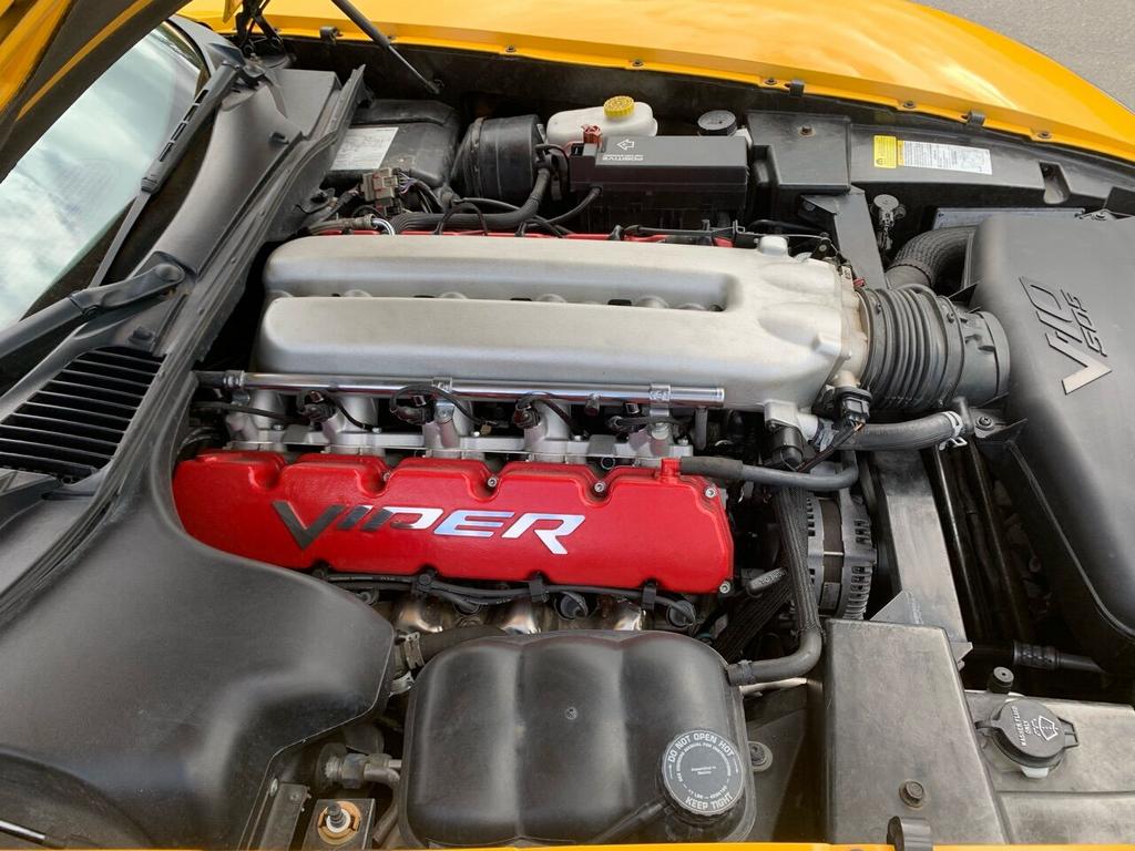 2005 Dodge Viper - $57,550