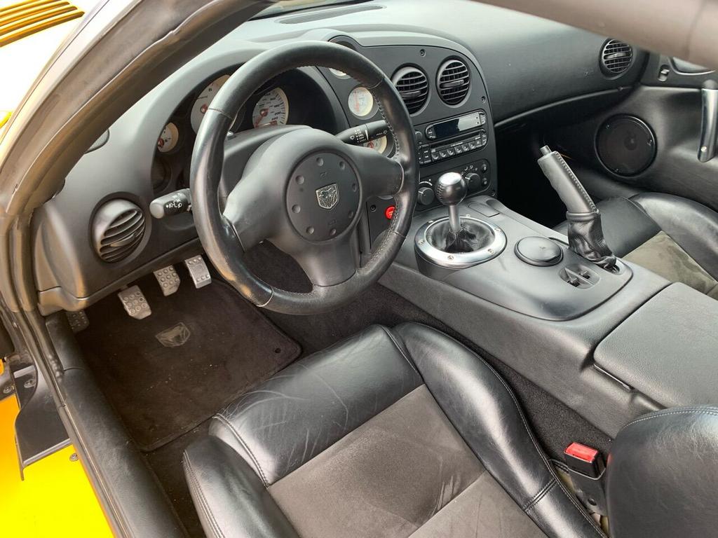 2005 Dodge Viper - $57,550