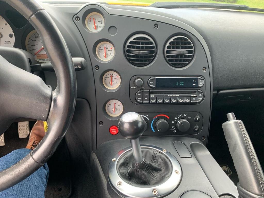 2005 Dodge Viper - $57,550
