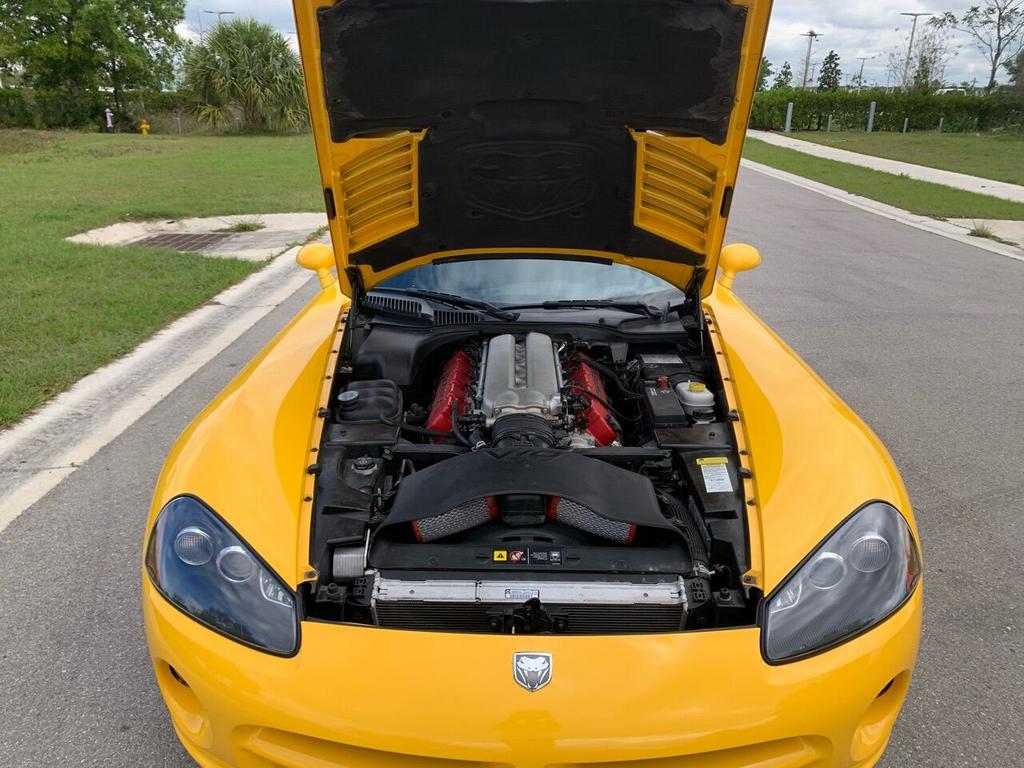 2005 Dodge Viper - $57,550