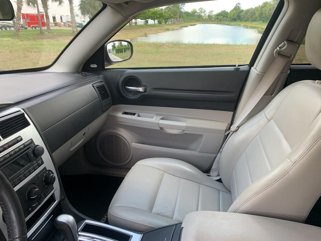 2007 Dodge Magnum - $15,950