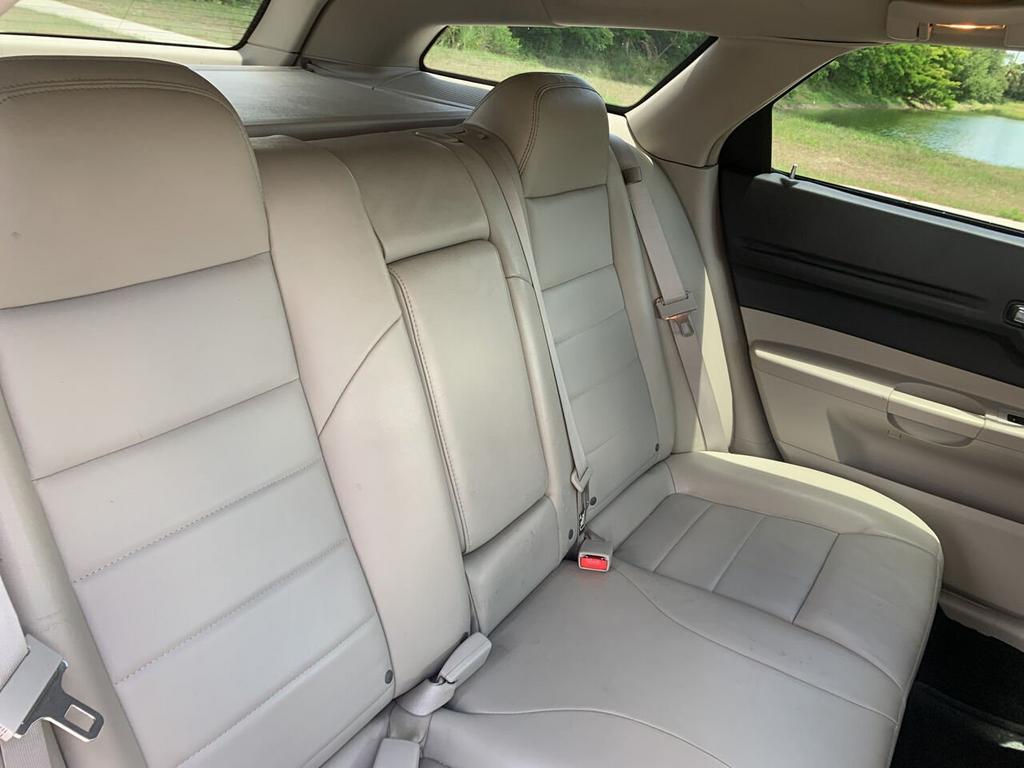 2007 Dodge Magnum - $15,950