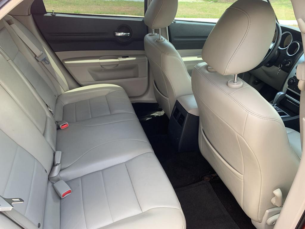 2007 Dodge Magnum - $15,950