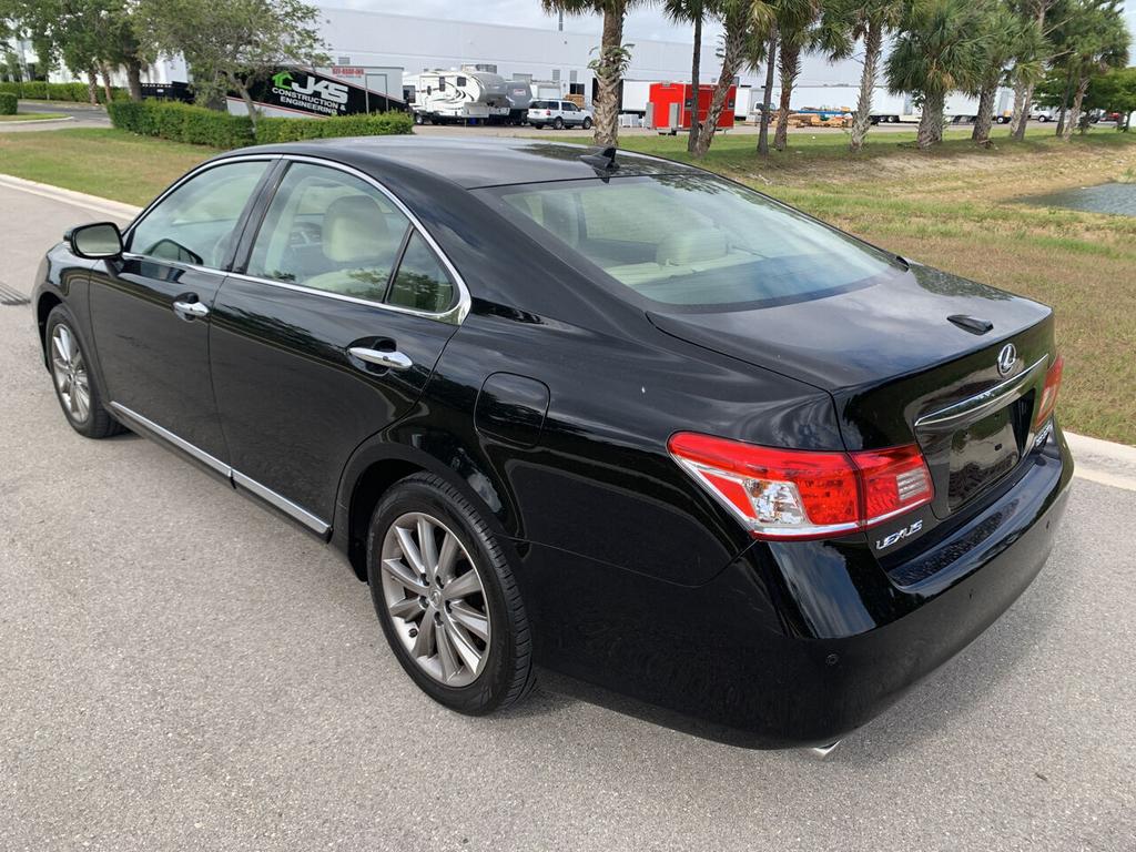 2010 Lexus ES - $16,750
