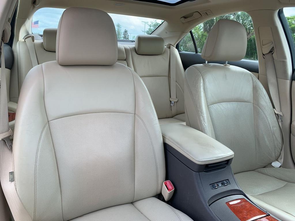 2010 Lexus ES - $16,750