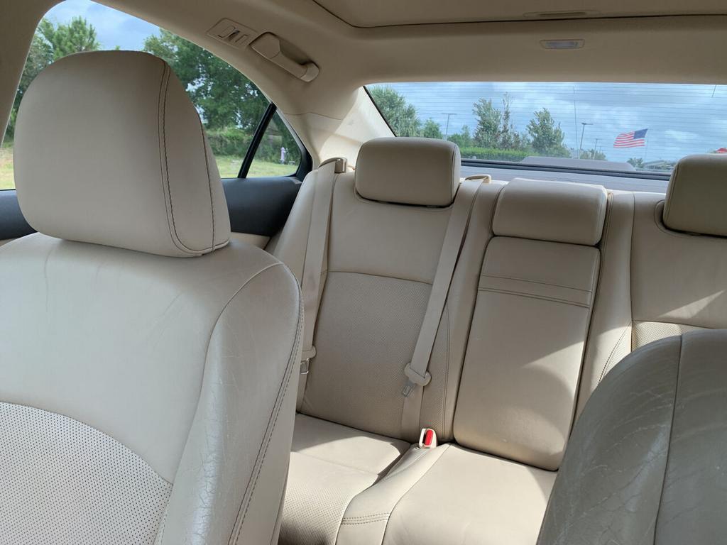 2010 Lexus ES - $16,750