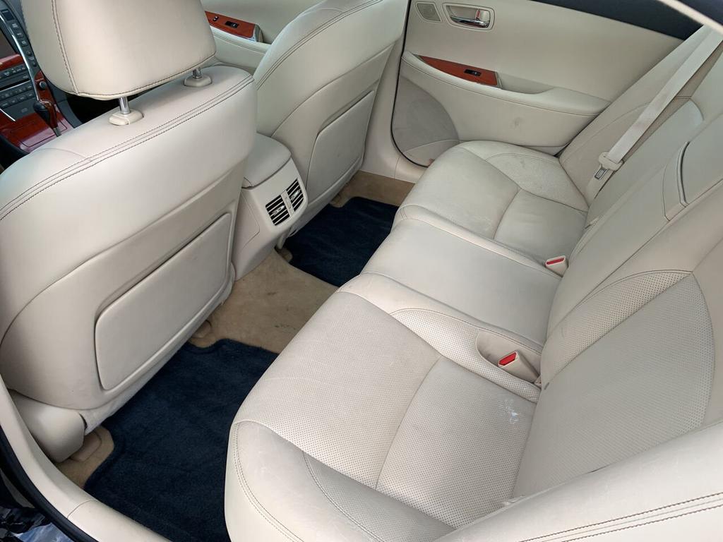 2010 Lexus ES - $16,750