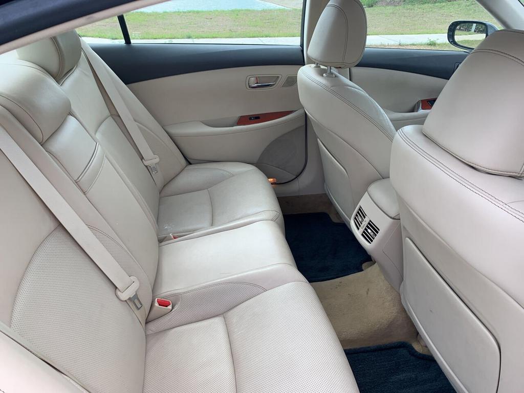 2010 Lexus ES - $16,750