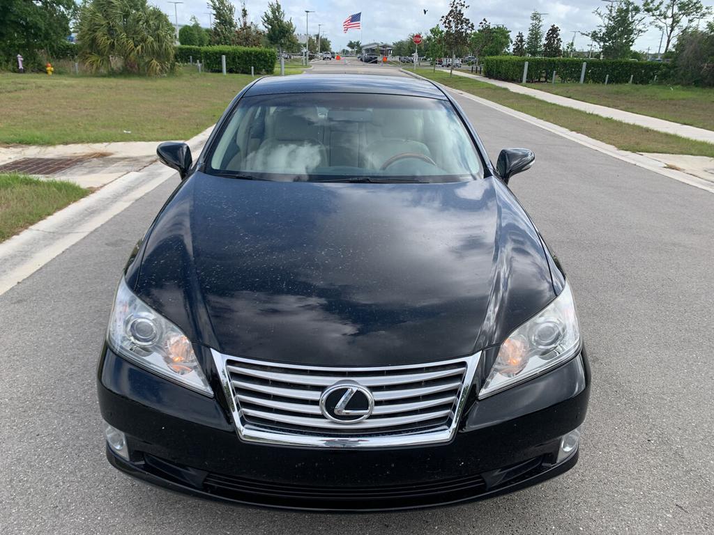 2010 Lexus ES - $16,750