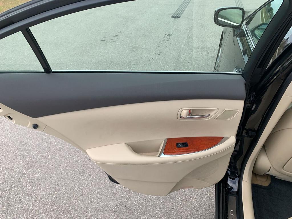 2010 Lexus ES - $16,750