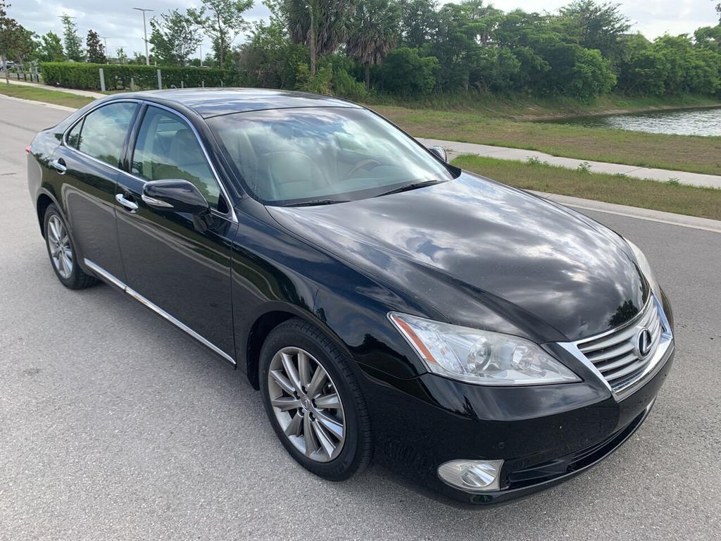 2010 Lexus ES - $16,750