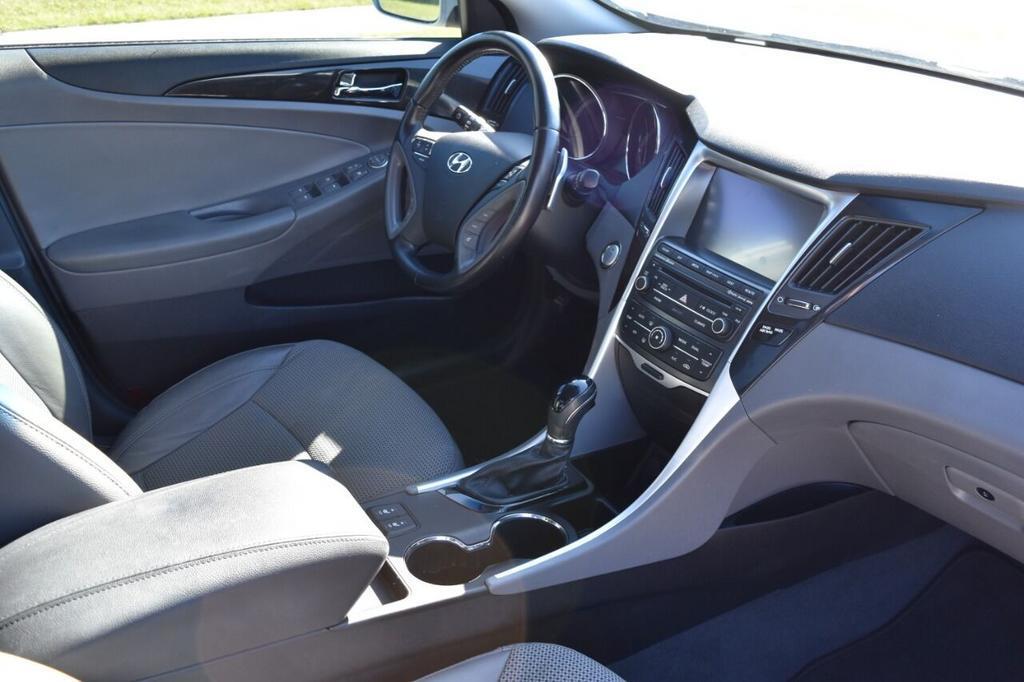 2014 Hyundai Sonata - $10,950