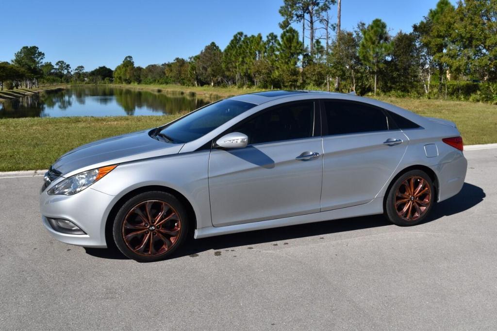 2014 Hyundai Sonata - $10,950