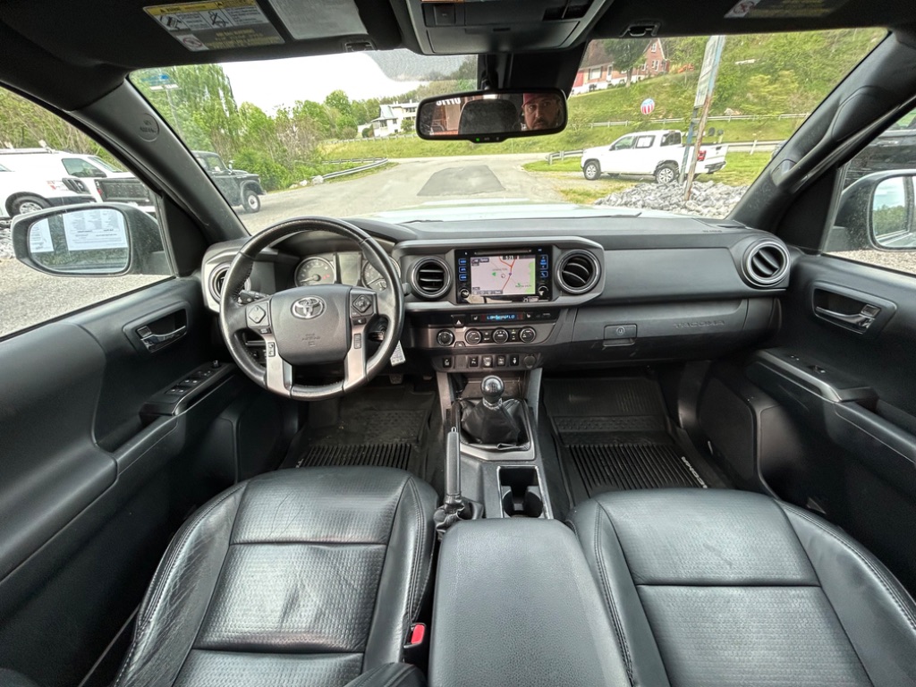 2019 Toyota Tacoma TRD Sport photo