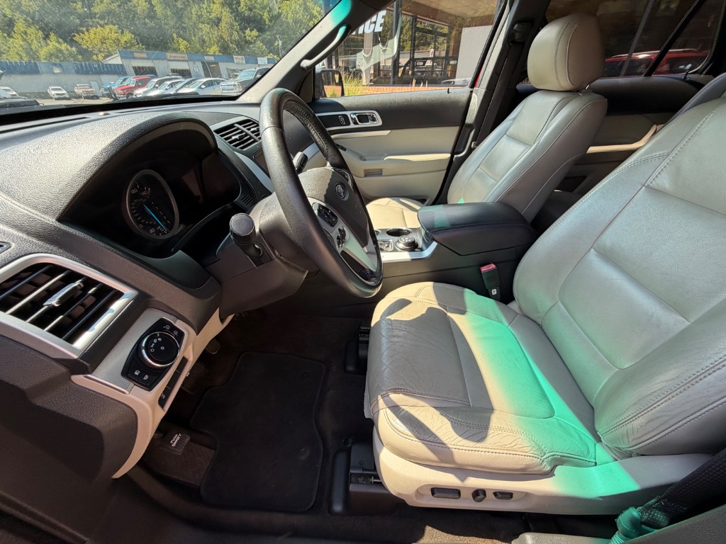2013 Ford Explorer - $7,950