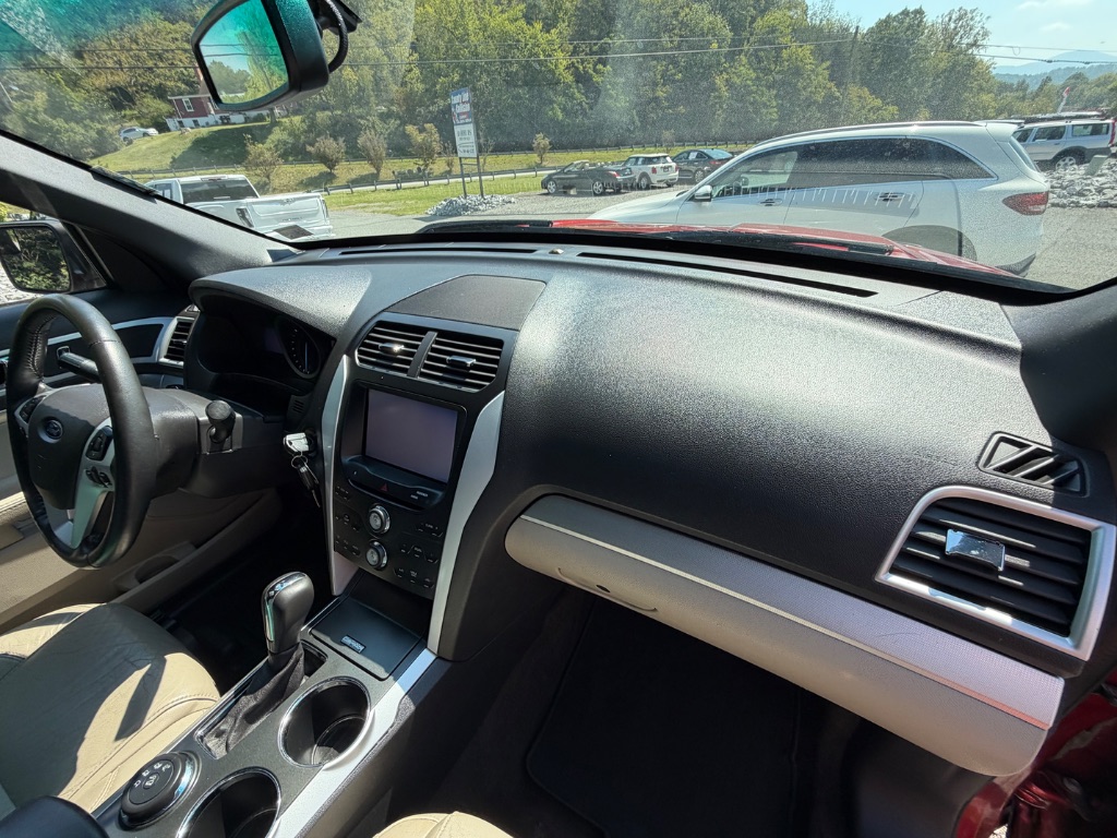 2013 Ford Explorer - $7,950
