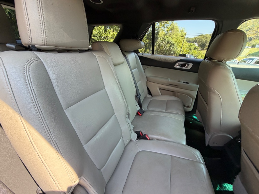 2013 Ford Explorer - $7,950