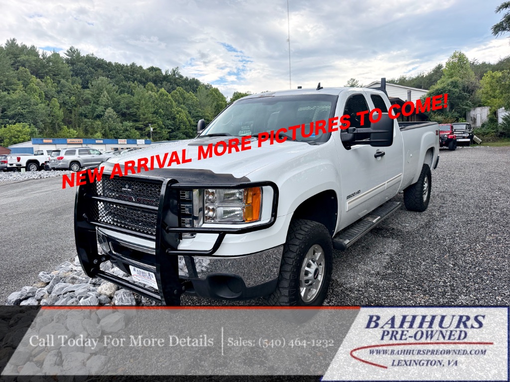 White 2012 GMC Sierra 2500HD Pickup Truck Four-Wheel Drive Automatic