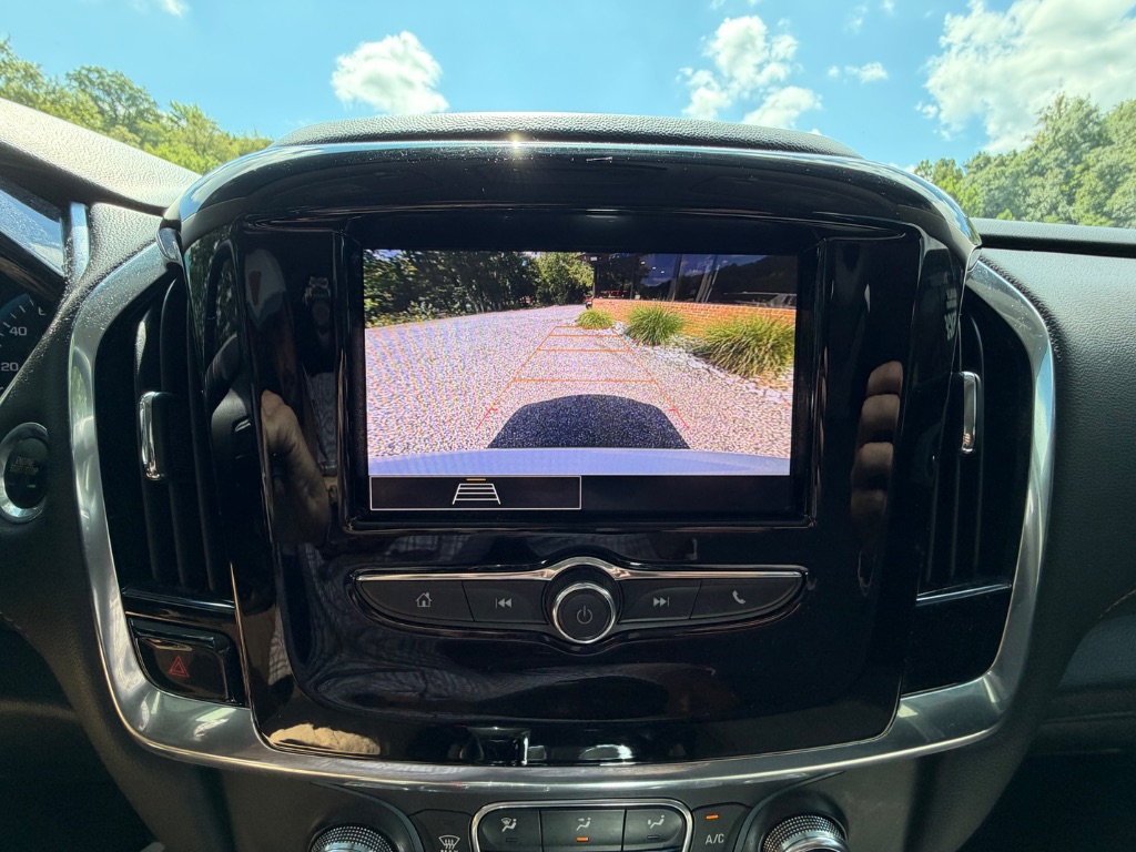 2020 Chevrolet Traverse - $26,950