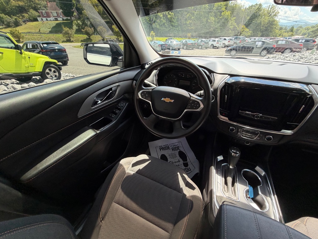 2020 Chevrolet Traverse - $26,950