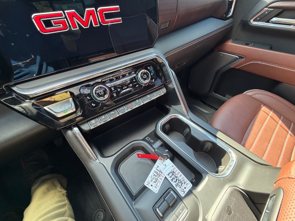 2024 GMC Sierra Hd - $96,950