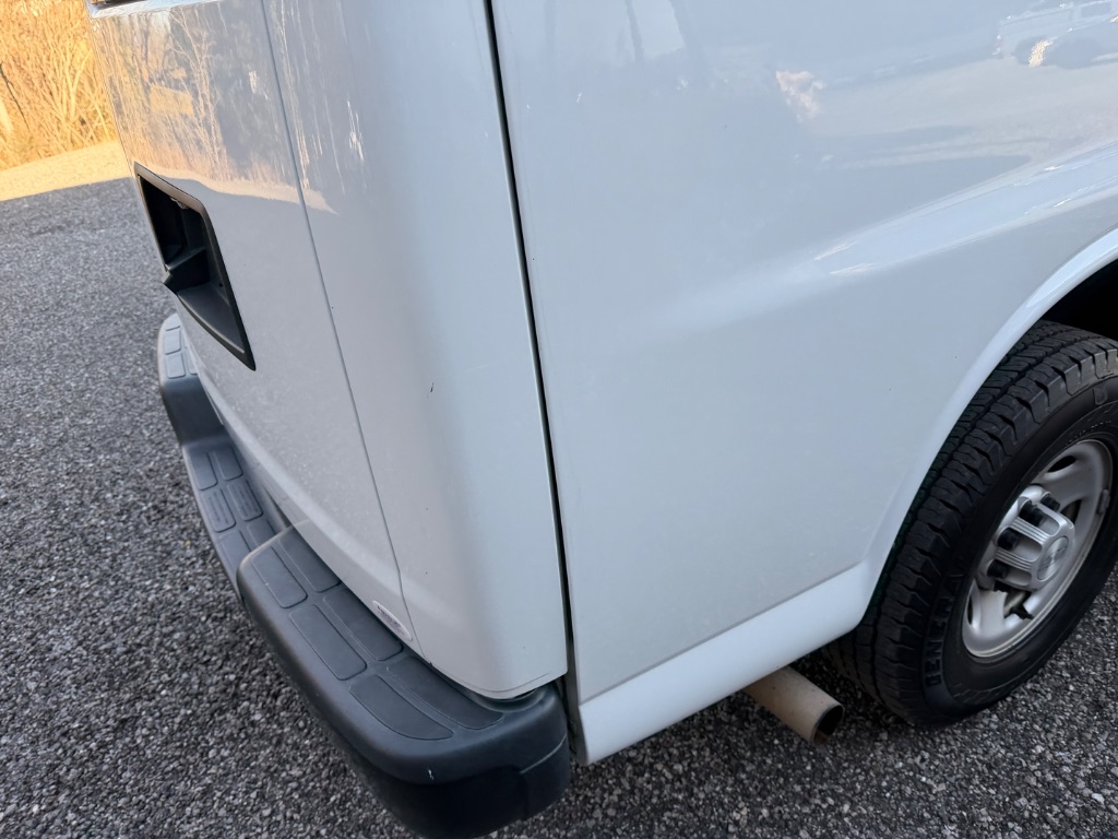 2019 Chevrolet Express - $25,950
