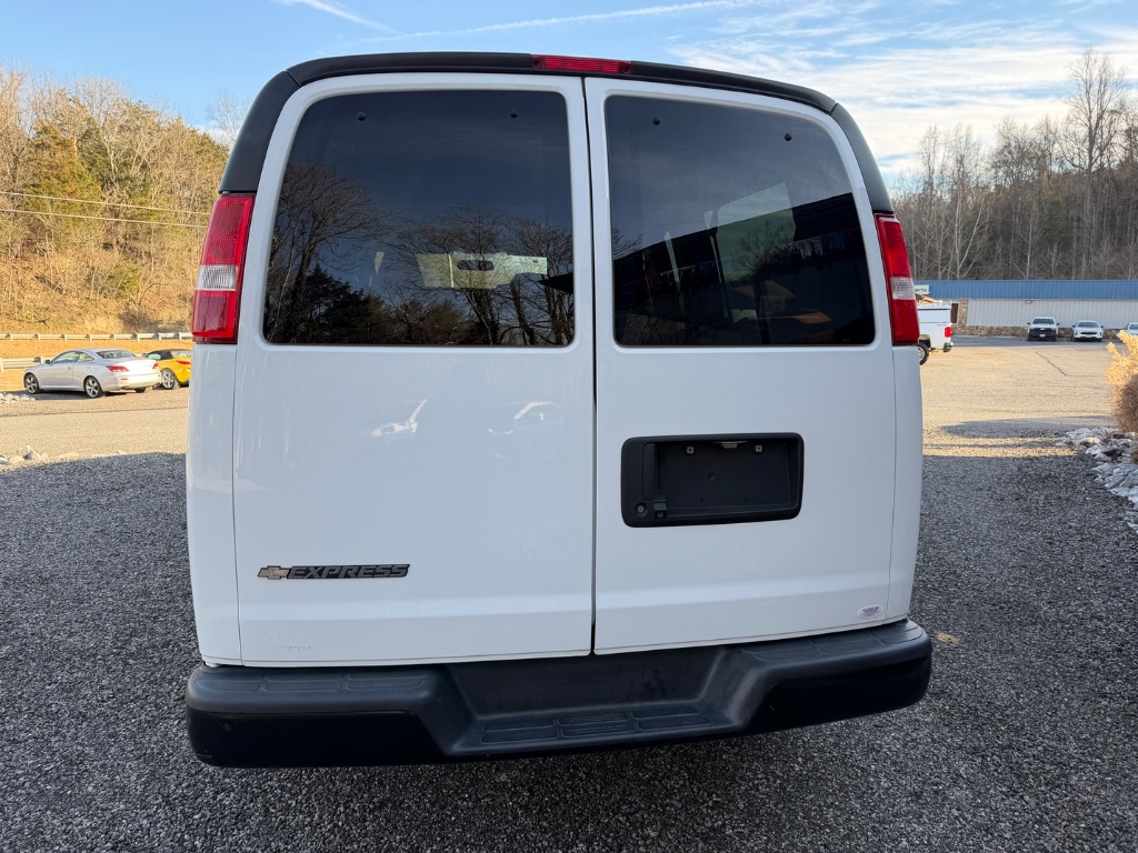 2019 Chevrolet Express - $25,950