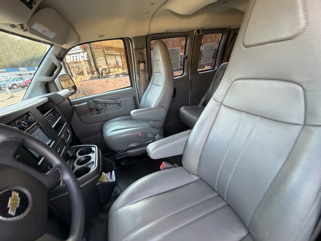 2019 Chevrolet Express - $25,950