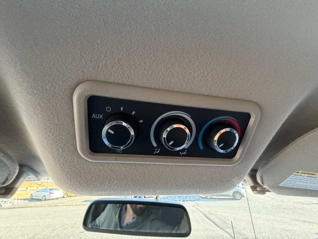 2019 Chevrolet Express - $25,950