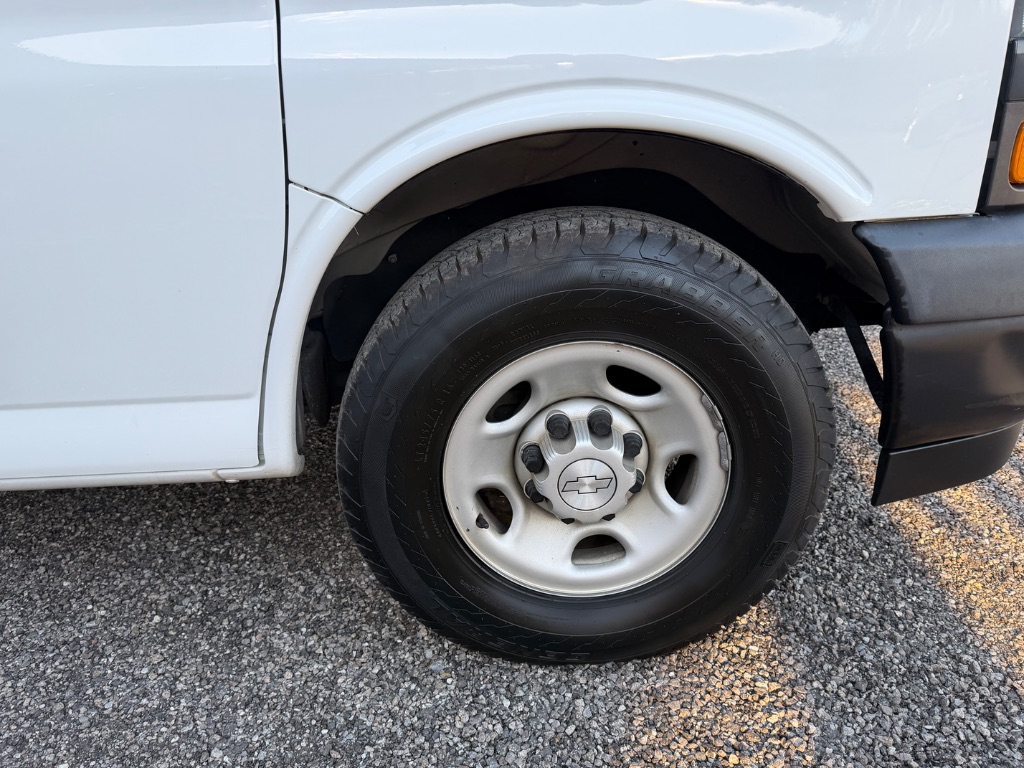 2019 Chevrolet Express - $25,950