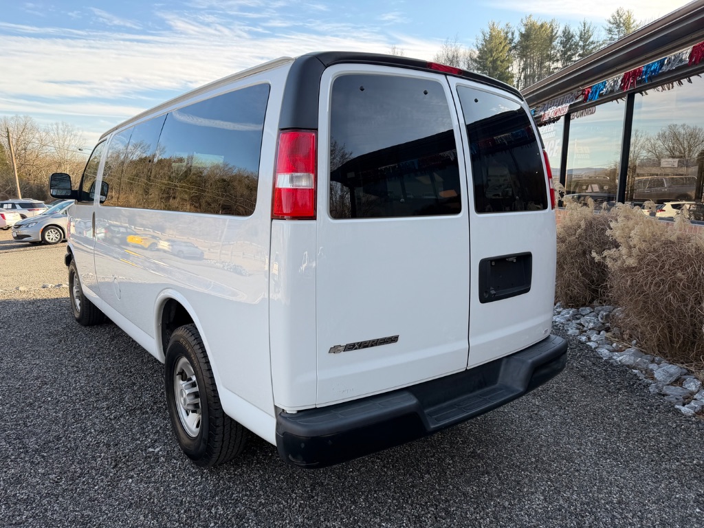 2019 Chevrolet Express - $25,950