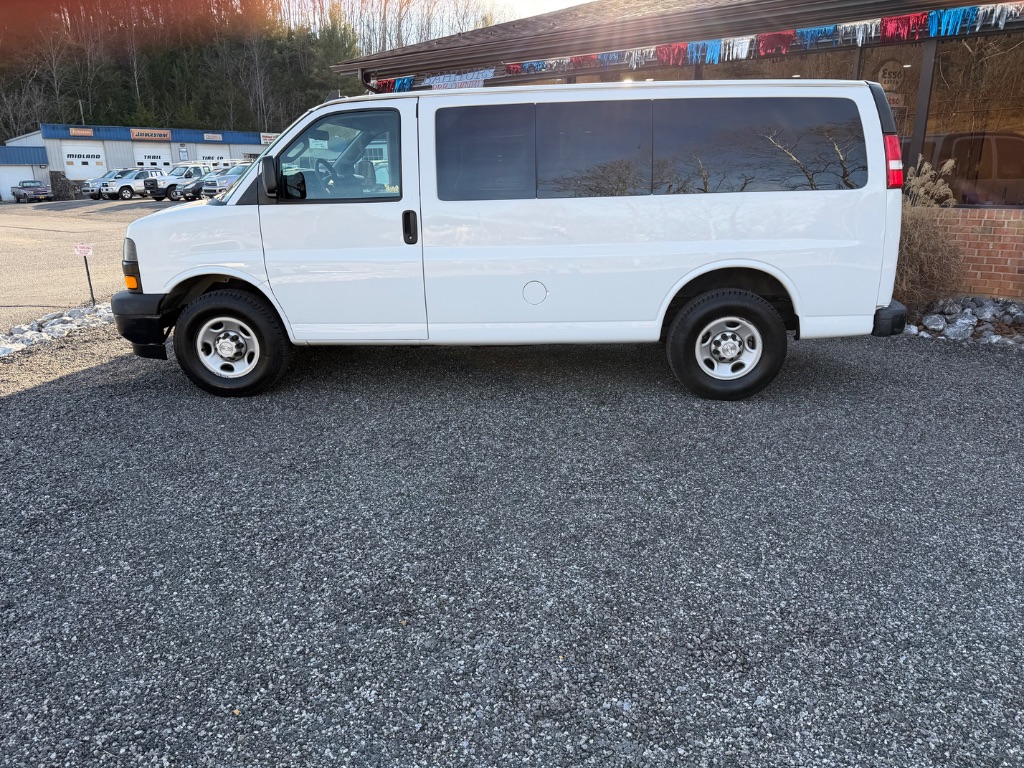 2019 Chevrolet Express - $25,950