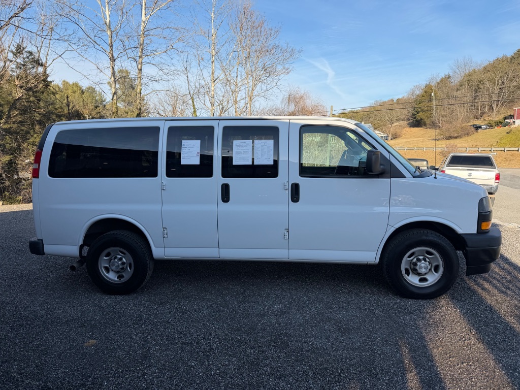 2019 Chevrolet Express - $25,950